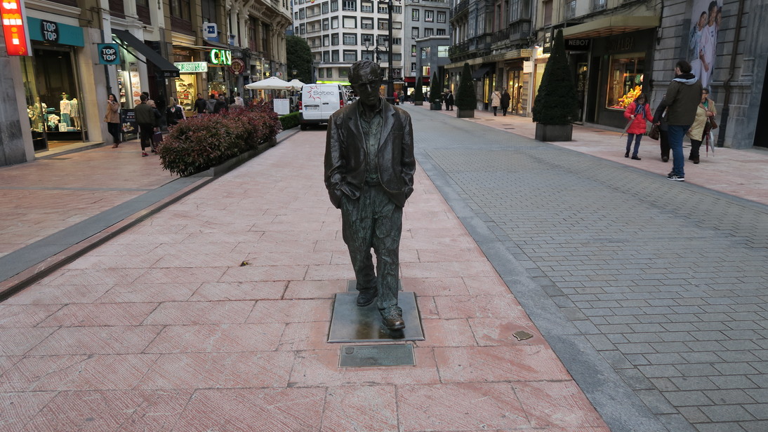 Estatua de Woodie Allen